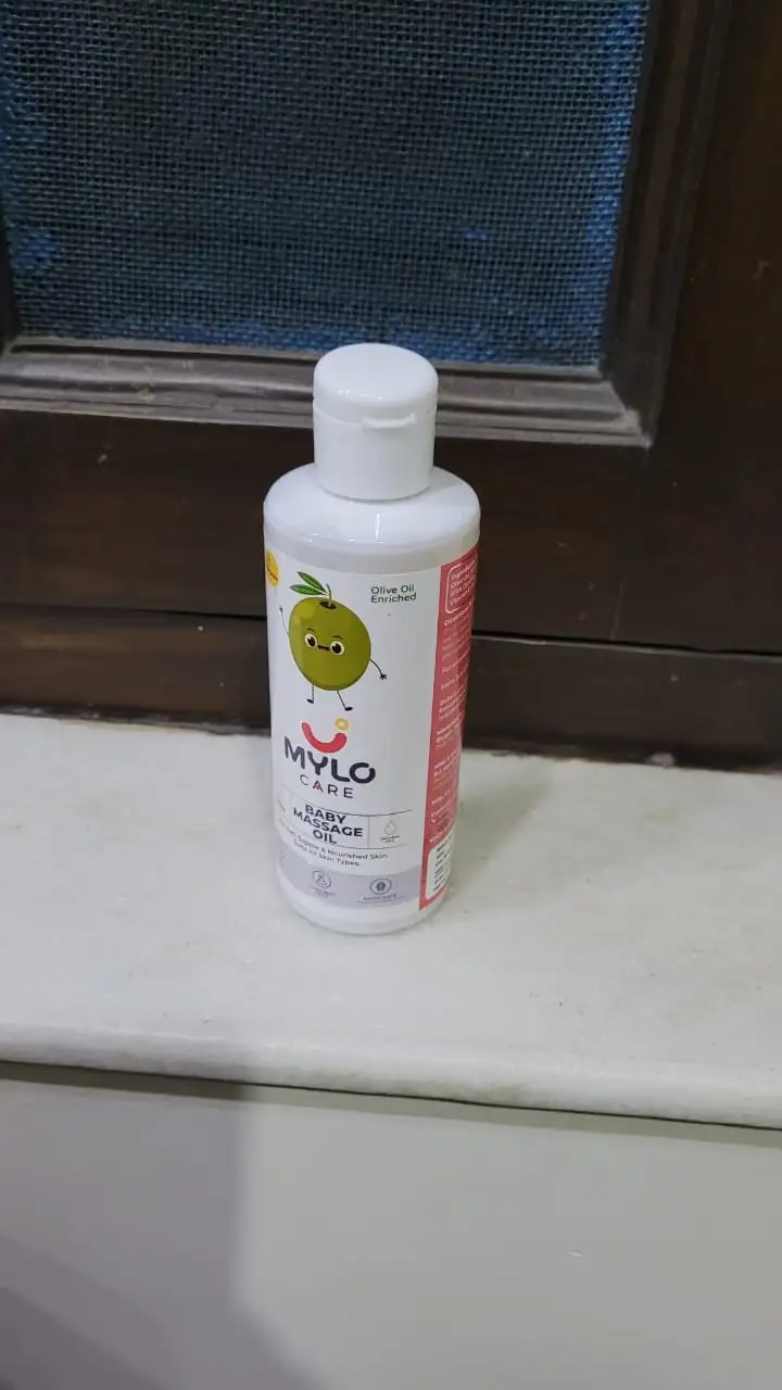 Baby Massage Oil 200ml | Improves Complexion & Skin Tone | Moisturizes & Nourishes Skin | Aids in Sun Protection | Made Safe Certified - Pack of 2