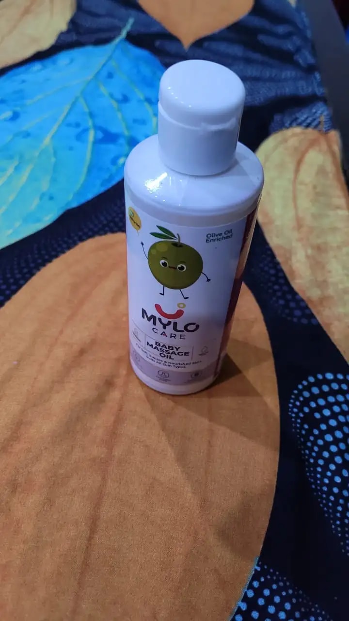 Baby Massage Oil 200ml | Improves Complexion & Skin Tone | Moisturizes & Nourishes Skin | Aids in Sun Protection | Made Safe Certified - Pack of 2