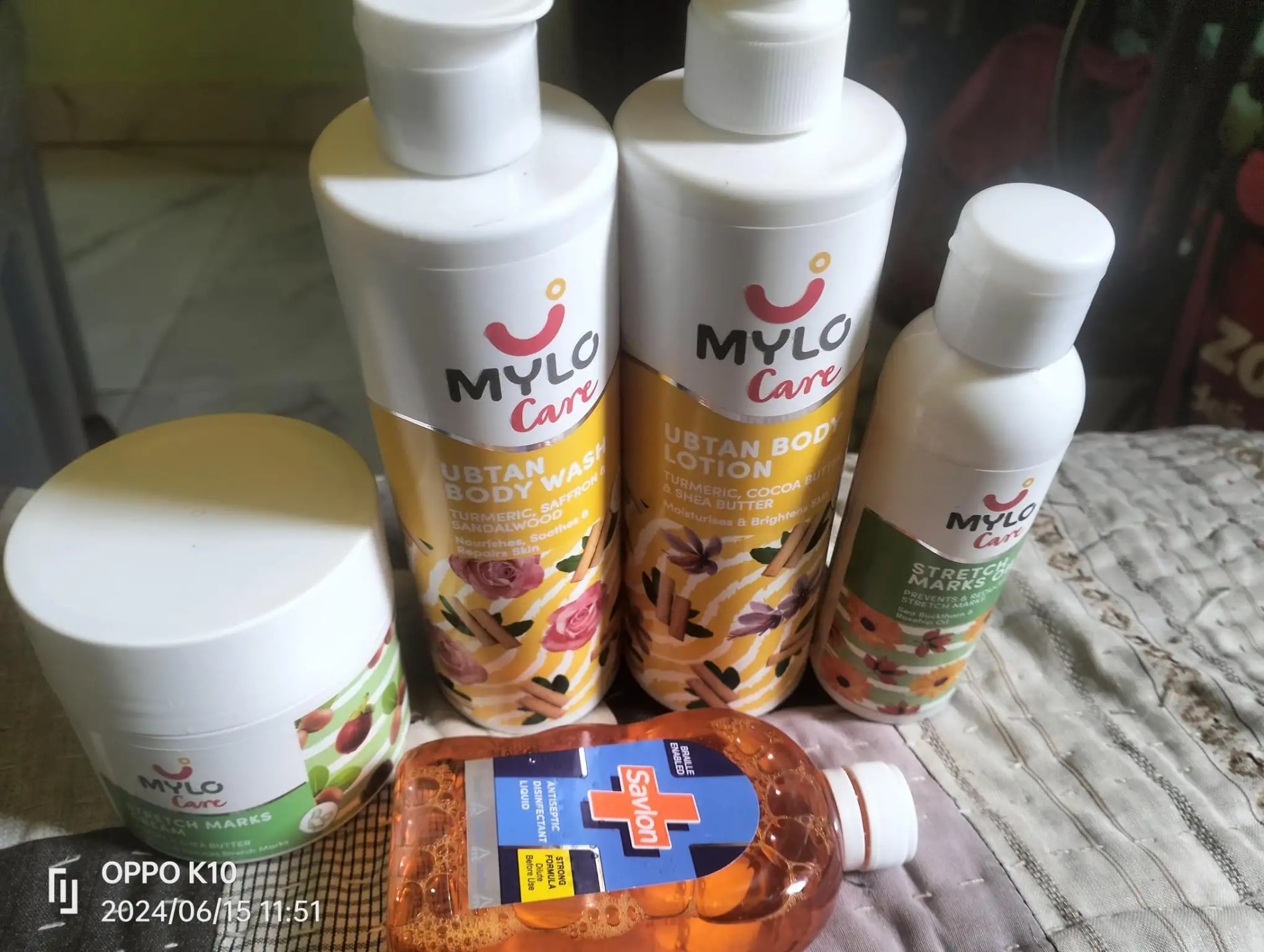 Stretch Marks Kit - Removes Scars | Made with Natural Ingredients | Tightens Skin - (Stretch Mark Oil - 100 ml, Stretch Marks Cream - 100ml)