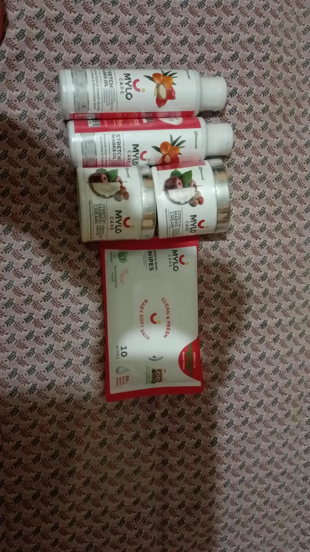 Stretch Marks Kit - Removes Scars | Made with Natural Ingredients | Tightens Skin - (Stretch Mark Oil - 100 ml, Stretch Marks Cream - 100ml)