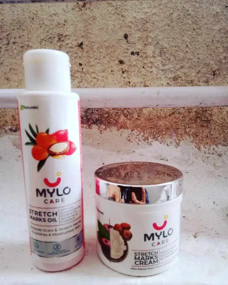 Stretch Marks Kit - Removes Scars | Made with Natural Ingredients | Tightens Skin - (Stretch Mark Oil - 100 ml, Stretch Marks Cream - 100ml)