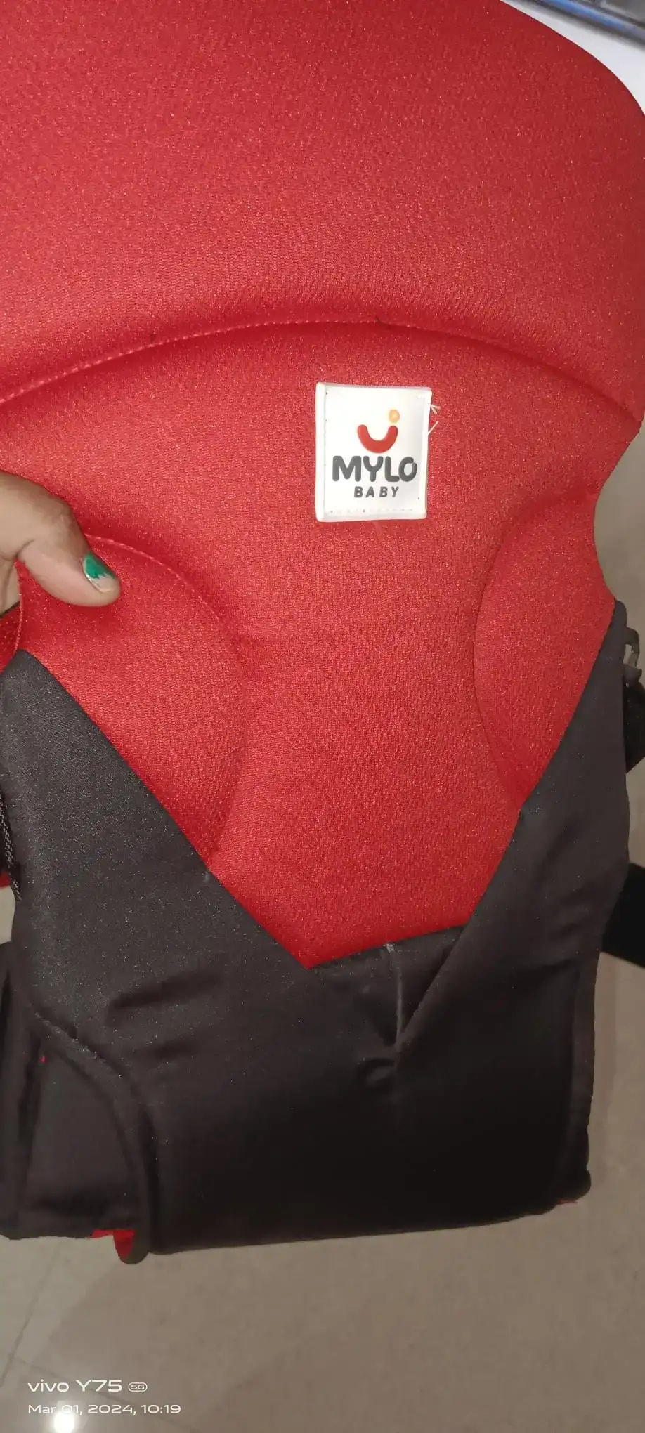 Baby Carrier Bag for 0 to 3 Years with 4 Comfortable Carrying Positions | Lightweight & Travel Friendly | Padded Neck & Shoulder Support - Red & Black