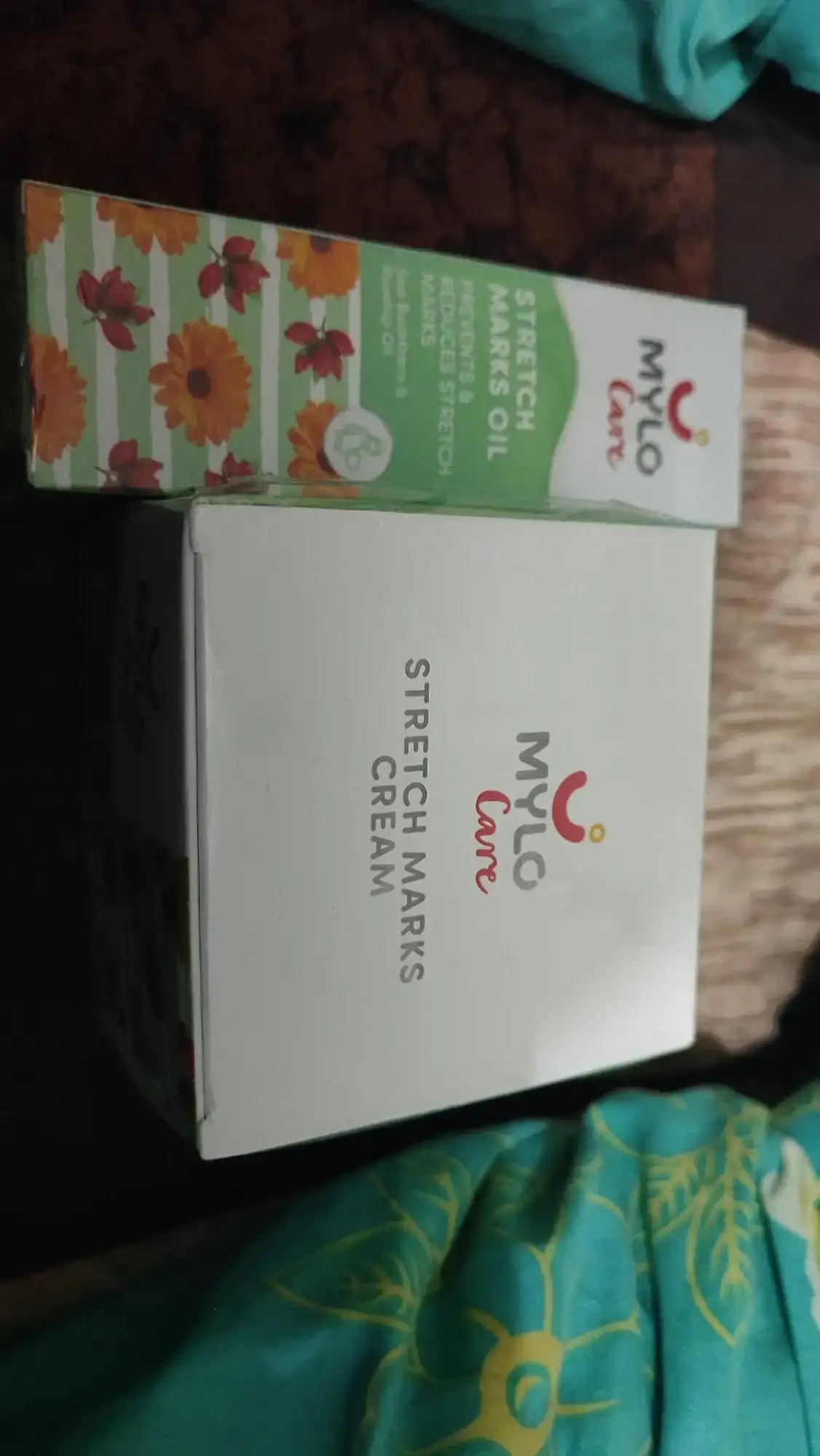 Stretch Marks Kit - Removes Scars | Made with Natural Ingredients | Tightens Skin - (Stretch Mark Oil - 100 ml, Stretch Marks Cream - 100ml)