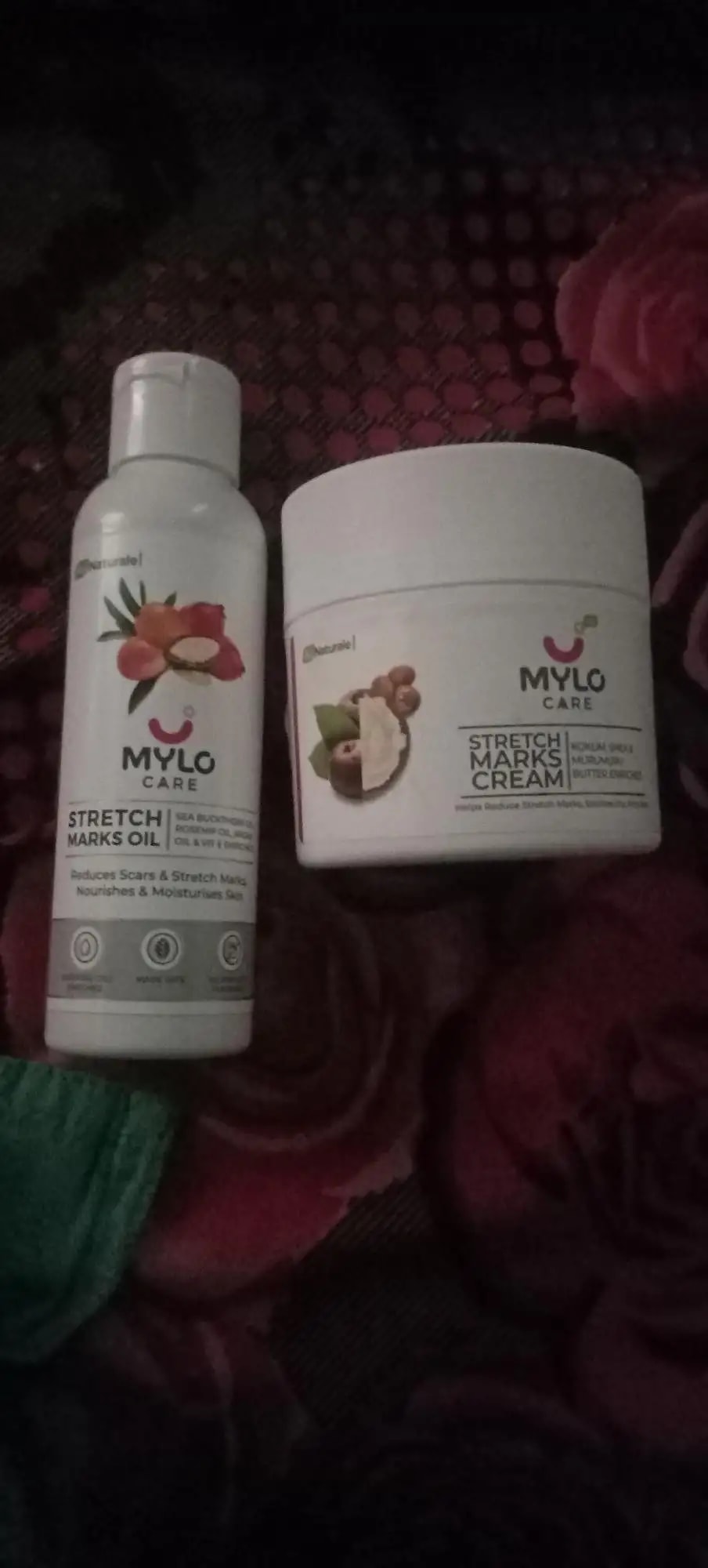 Stretch Marks Kit - Removes Scars | Made with Natural Ingredients | Tightens Skin - (Stretch Mark Oil - 100 ml, Stretch Marks Cream - 100ml)