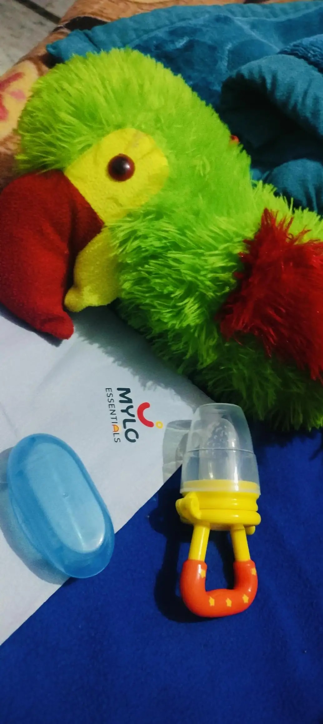 Feels Natural Ultra Soft Fruit & Food Nibbler- Pink | Convenient to Introduce Fruits & Veggies to Baby | Ultra-soft Silicone Mesh for Easy Chewing | Easy One Snap Filling | Helps Relieve Teething Discomfort